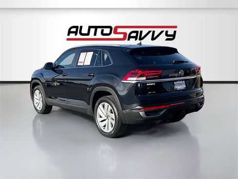 Used 2022 Volkswagen Atlas Cross Sport SE image 5