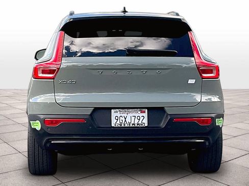 Used 2023 Volvo XC40 Recharge Plus w/ Protection Package Premier image 7