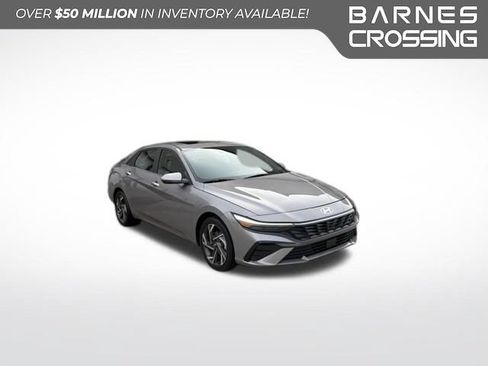 Used 2024 Hyundai Elantra Limited FWD image 1