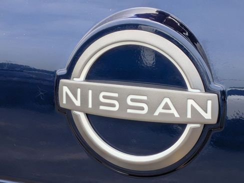 Used 2025 Nissan Rogue SV w/ SV Premium Package FWD image 29