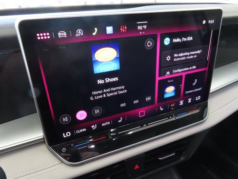 New 2026 Volkswagen Tiguan SE FWD image 17