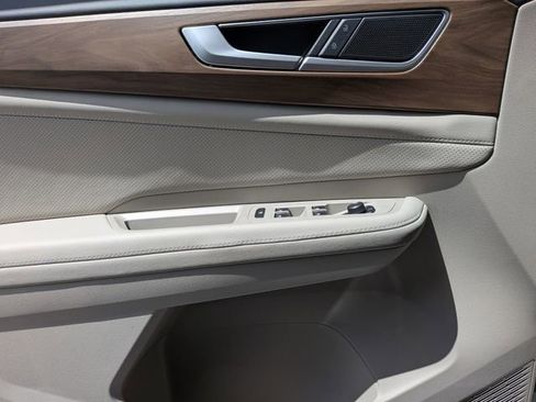 Certified 2026 Volkswagen Atlas SE image 26