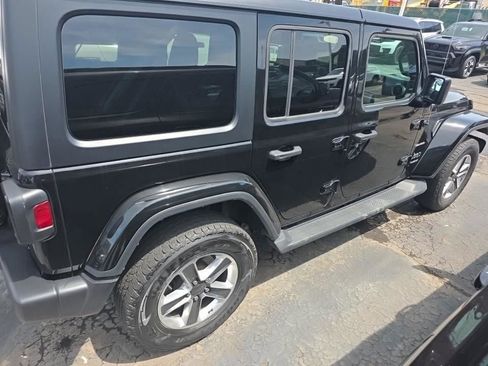 Used 2022 Jeep Wrangler Unlimited Sahara w/ Cold Weather Group AWD/4WD image 2