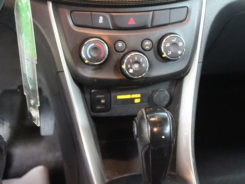 Used 2020 Chevrolet Trax LS w/ Tint and Cruise Package FWD image 20