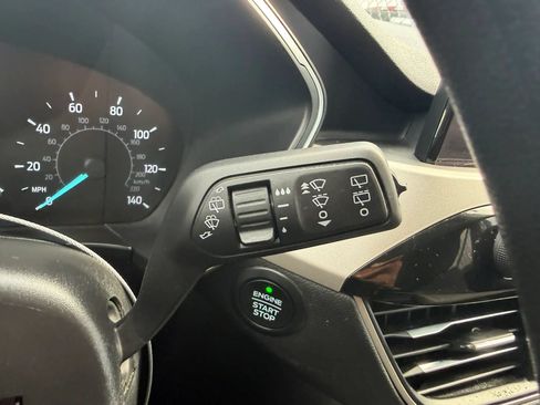Used 2021 Ford Escape SE FWD image 12