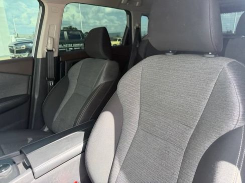 Used 2023 Nissan Rogue SV AWD/4WD image 18