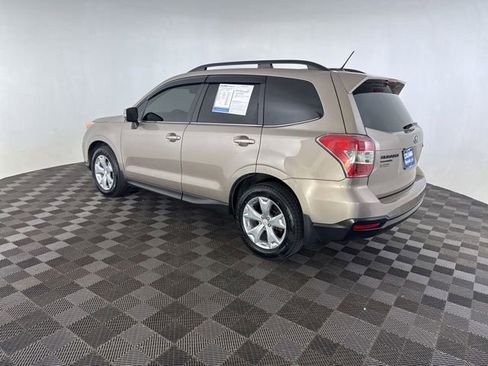 Used 2014 Subaru Forester 2.5i Touring AWD/4WD image 9