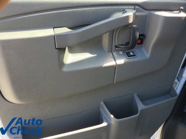 Used 2025 Chevrolet Express 2500 w/ Driver Convenience Package RWD image 13
