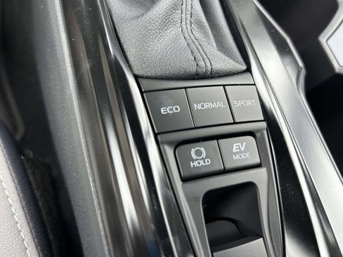 New 2026 Toyota Camry SE FWD image 21