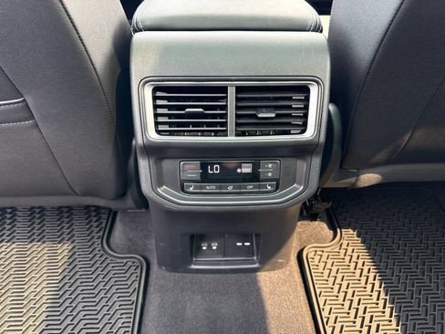 Certified 2026 Volkswagen Atlas SEL AWD/4WD image 38