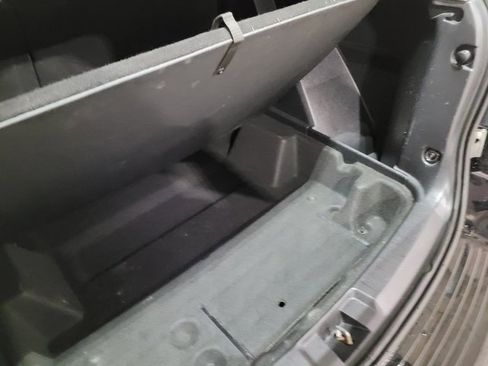 Used 2018 Dodge Journey SE image 42