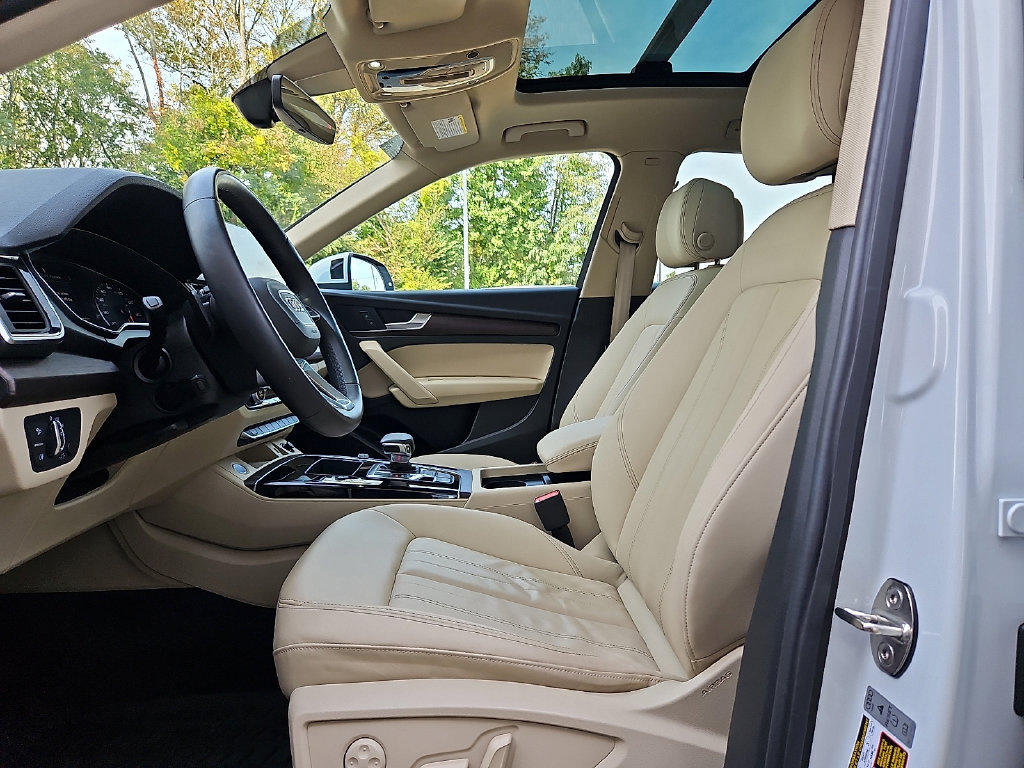 Used 2023 Audi Q5 2.0T Premium AWD/4WD image 14