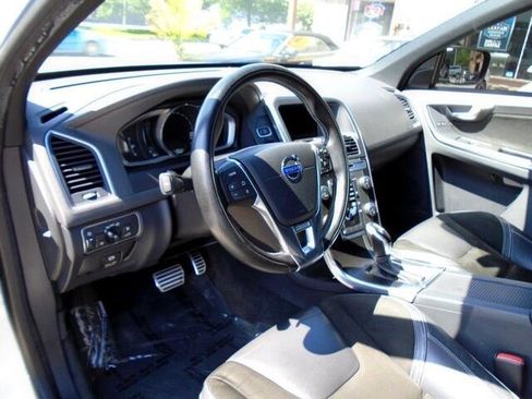 Used 2015 Volvo XC60 T6 R-Design Premier Plus image 25