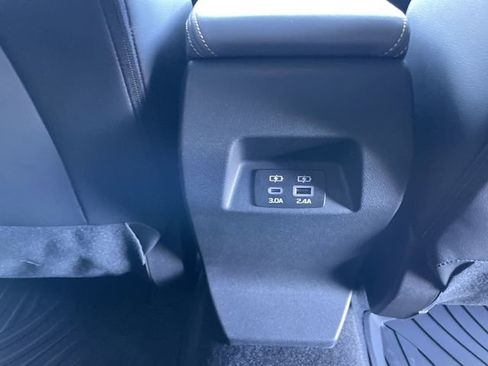 Used 2025 Subaru Crosstrek 2.5i Sport AWD/4WD image 15