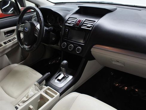 Used 2014 Subaru Crosstrek 2.0i Limited AWD/4WD image 10