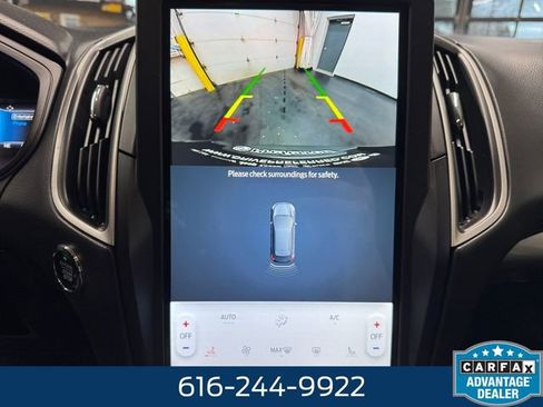 Used 2023 Ford Edge SEL image 15