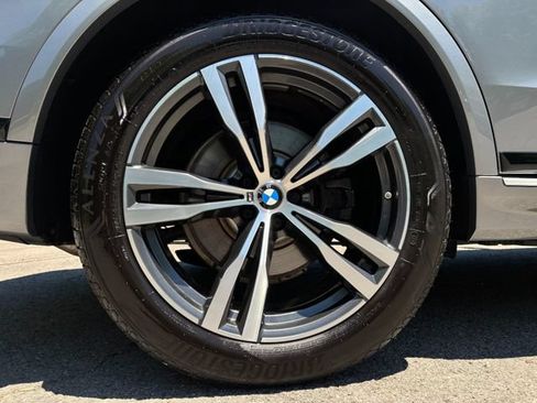 Used 2025 BMW X7 xDrive40i w/ M Sport Package AWD/4WD image 47