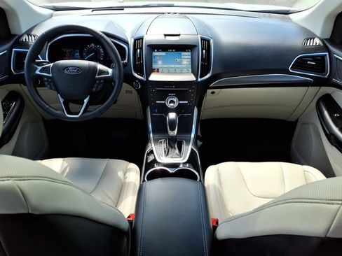 Certified 2018 Ford Edge Titanium w/ Equipment Group 301A FWD image 27