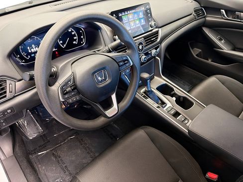 Used 2022 Honda Accord LX image 7