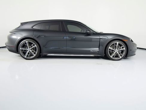 Certified 2022 Porsche Taycan 4 Cross Turismo AWD/4WD image 11