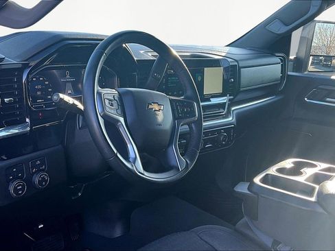 Used 2024 Chevrolet Silverado 2500 LT image 14