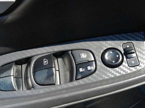 Used 2024 Nissan Sentra SV image 16