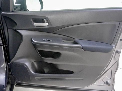 Used 2016 Honda CR-V LX image 31