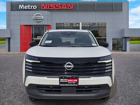 New 2026 Nissan Kicks SV image 2