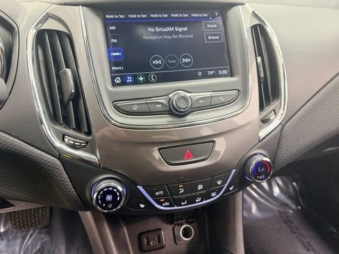 Certified 2019 Chevrolet Cruze LT w/ LT Fleet Convenience Package FWD image 11