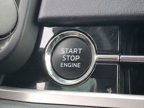 Used 2023 Mitsubishi Outlander SE image 22