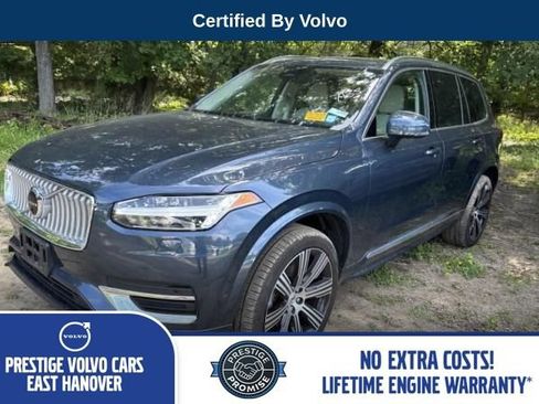 Used 2025 Volvo XC90 B5 Plus AWD/4WD image 2