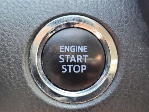 Used 2023 Toyota Camry SE w/ Convenience Package FWD image 29
