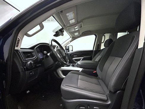 Used 2023 Nissan Titan SV w/ SV Convenience Package AWD/4WD image 10