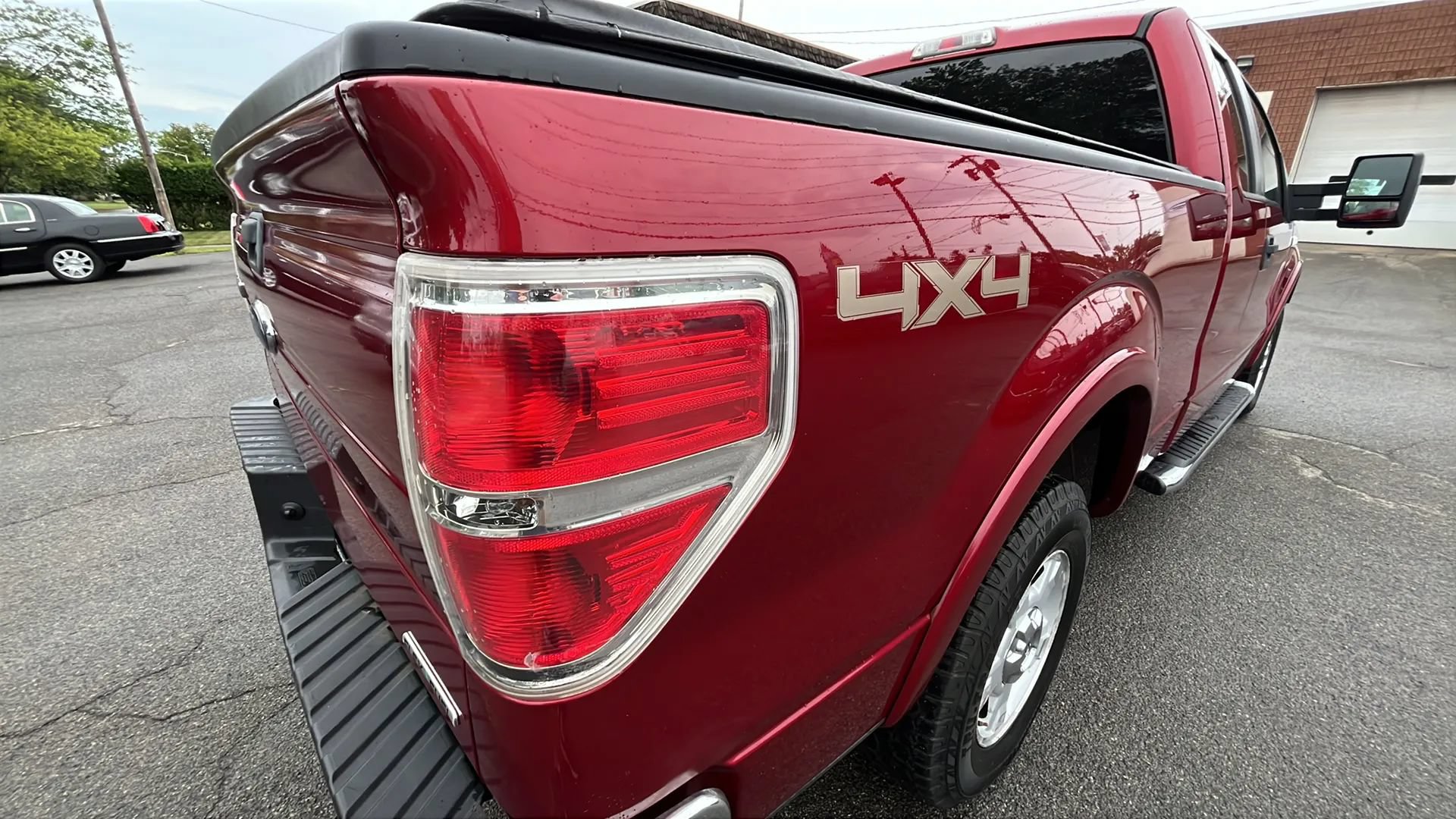 Used 2014 Ford F150 XLT w/ Equipment Group 301A Mid AWD/4WD image 15