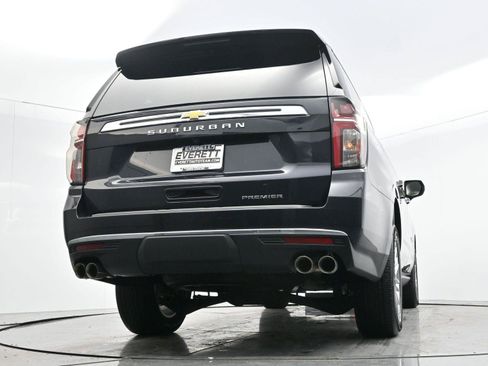 Used 2024 Chevrolet Suburban Premier AWD/4WD image 48