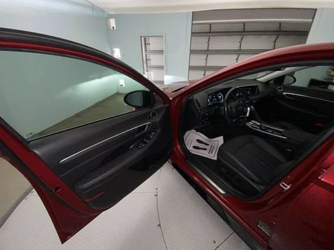 Used 2023 Hyundai Sonata Limited FWD image 11