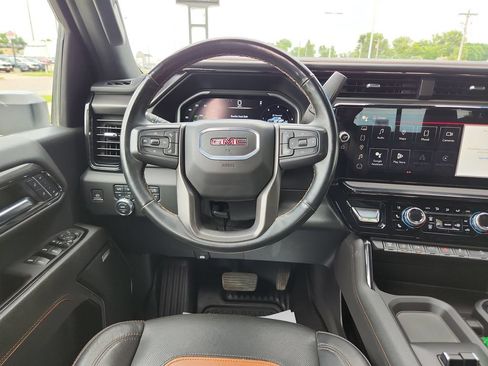 Certified 2024 GMC Sierra 2500 AT4 w/ AT4 Premium Plus Package AWD/4WD image 17