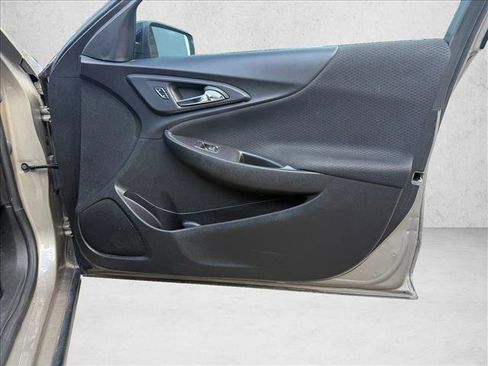 Used 2022 Chevrolet Malibu LT FWD image 28