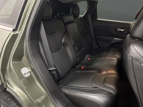 Used 2020 Jeep Cherokee Latitude Lux w/ Quick Order Package 26H Lux image 28