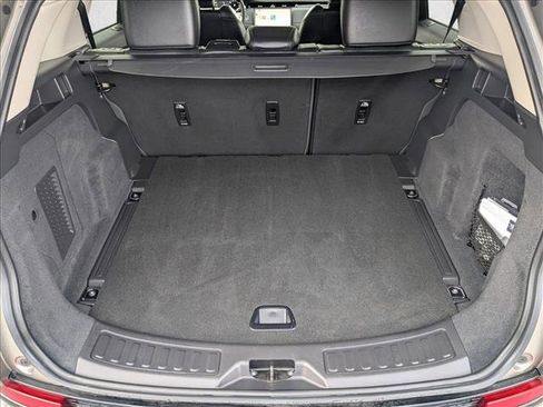 Used 2025 Land Rover Discovery Sport S image 6