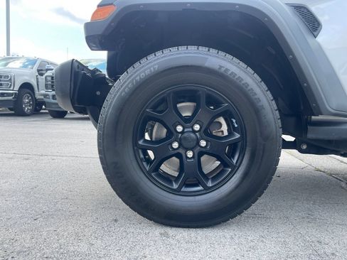 Used 2020 Jeep Wrangler Unlimited Sport AWD/4WD image 31