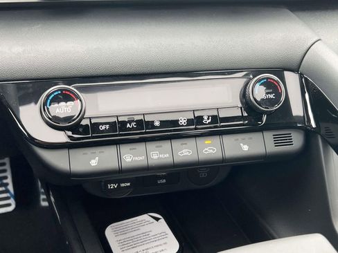 New 2026 Hyundai Elantra SEL Sport Premium FWD image 15