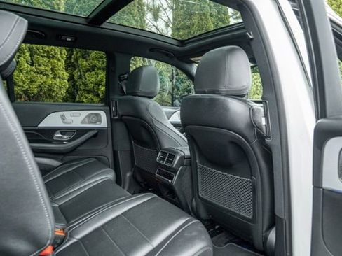 Used 2023 Mercedes-Benz GLS 450 4MATIC w/ AMG Line Exterior image 42