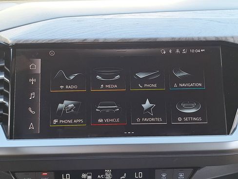 Used 2024 Audi Q4 e-tron Premium Plus image 24