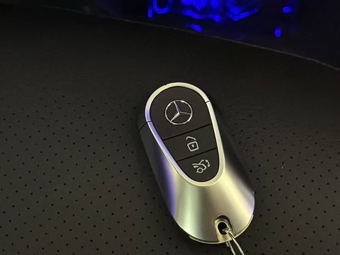 New 2025 Mercedes-Benz GLC 350e 4MATIC image 36