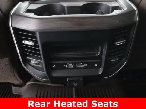 Used 2025 RAM 2500 Laramie AWD/4WD image 32