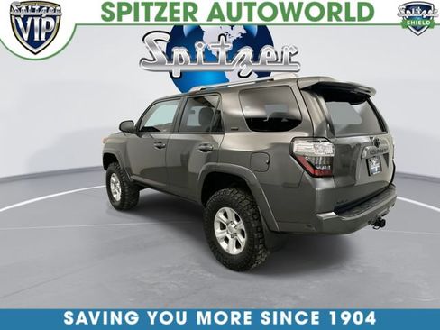 Used 2016 Toyota 4Runner SR5 AWD/4WD image 8