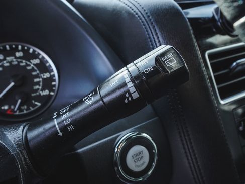 Used 2023 Nissan Armada SL w/ Midnight Edition Package image 24