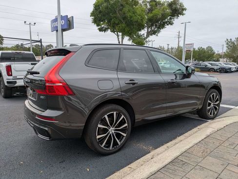 Certified 2024 Volvo XC60 B5 Plus w/ Protection Package Premier AWD/4WD image 6