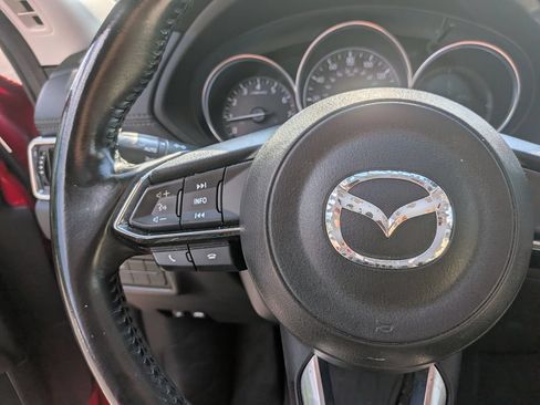 Used 2017 MAZDA CX-5 Touring w/ Preferred Equipment Package FWD image 13